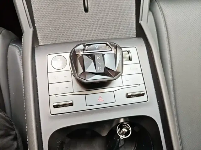 BYD Qin L — Фото автомобиля 13