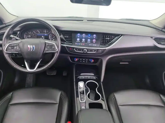 Buick Regal — Фото автомобиля 12