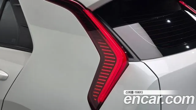 Kia Niro New — Фото автомобиля 8