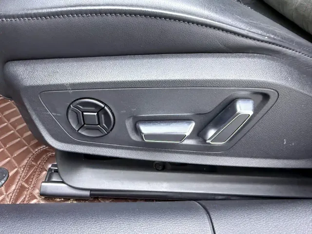 Audi A6L — Фото автомобиля 17