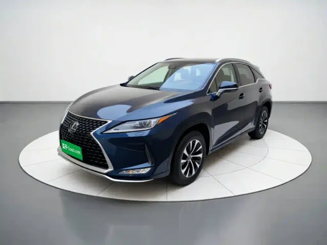 Фотография автомобиля — Lexus RX