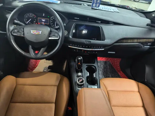 Cadillac XT4 — Фото автомобиля 9
