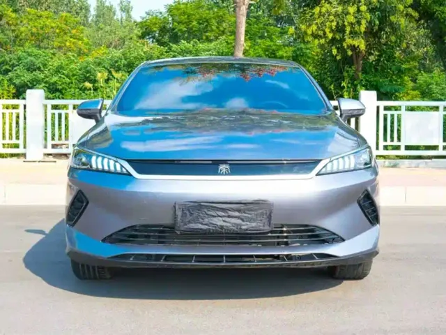 BYD Qin PLUS — Фото автомобиля 2