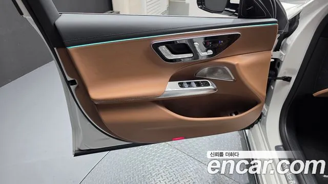 Mercedes-Benz E-Class W214 — Фото автомобиля 24