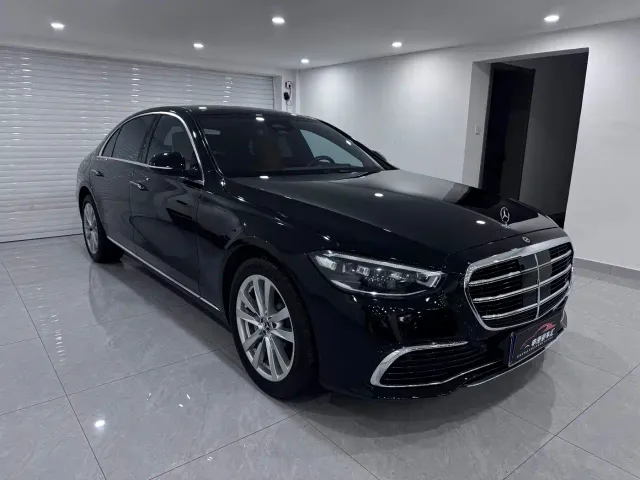 Mercedes-Benz S-Class — Фото автомобиля 3