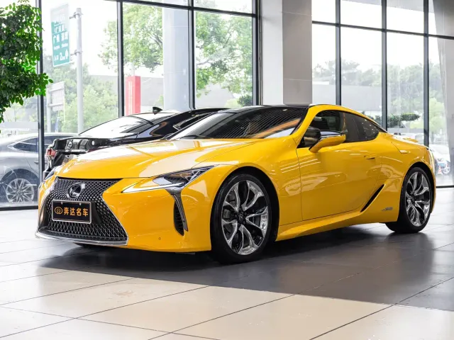Фотография автомобиля — Lexus LC