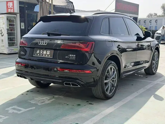Audi Q5L — Фото автомобиля 23