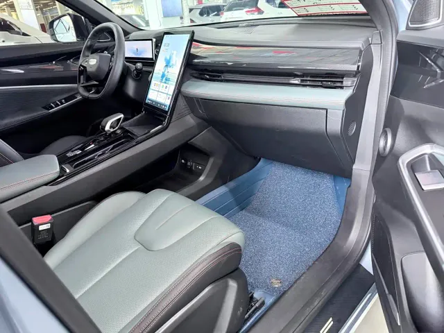 Geely Boyue — Фото автомобиля 17