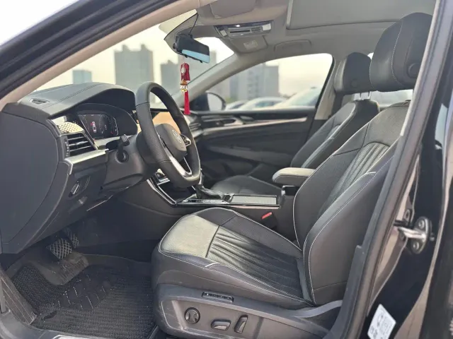 Volkswagen Passat — Фото автомобиля 7