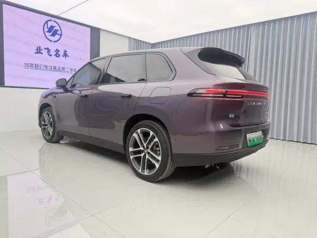 Leapmotor C10 — Фото автомобиля 6