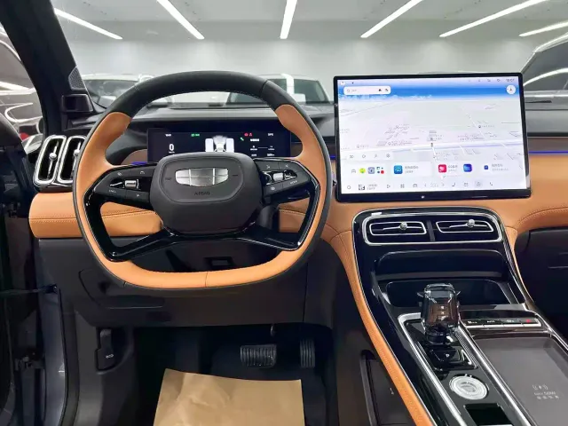 Geely Boyue L — Фото автомобиля 13
