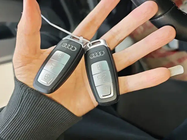 Audi Q4 e-tron — Фото автомобиля 8