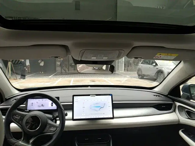 BYD Seal 05 DM-i — Фото автомобиля 17
