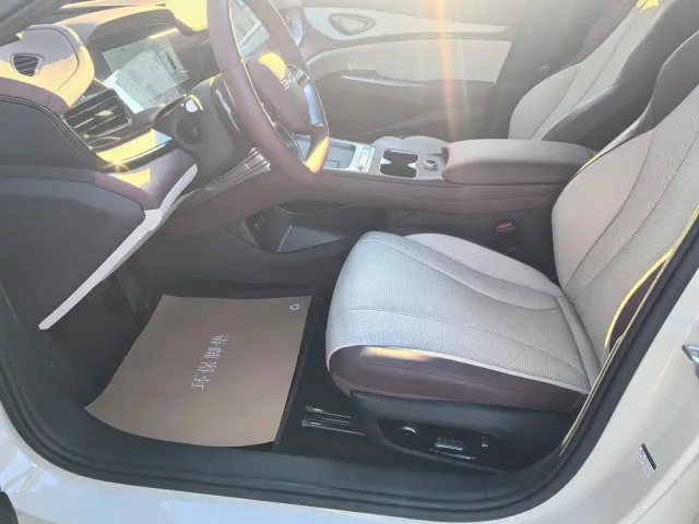 BYD Seal 07 DM-i — Фото автомобиля 6