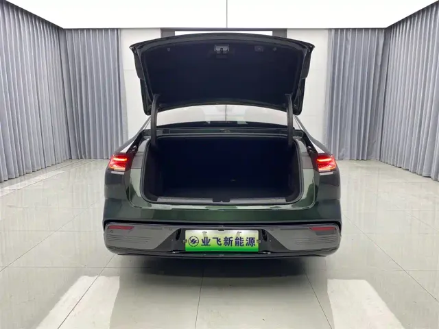 Geely Galaxy Xingyao 8 — Фото автомобиля 21
