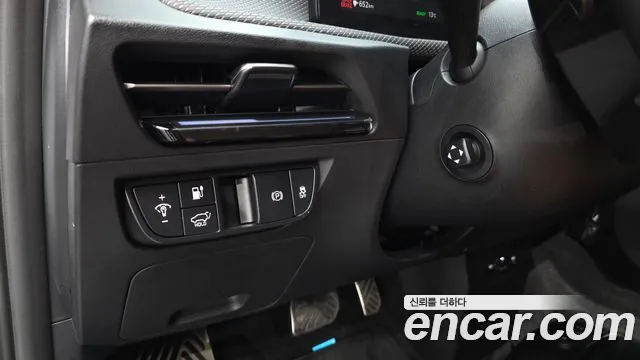 Kia EV6 — Фото автомобиля 29
