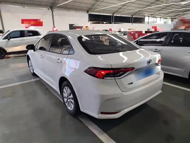 Toyota Corolla — Фото автомобиля 4