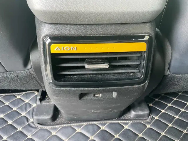 GAC Aion Y — Фото автомобиля 23