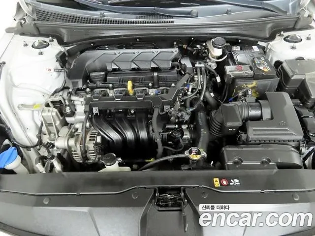 Hyundai Avante CN7 — Фото автомобиля 20