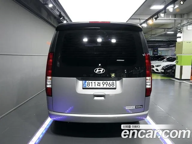 Hyundai Staria Staria Карго 3 места — Фото автомобиля 2