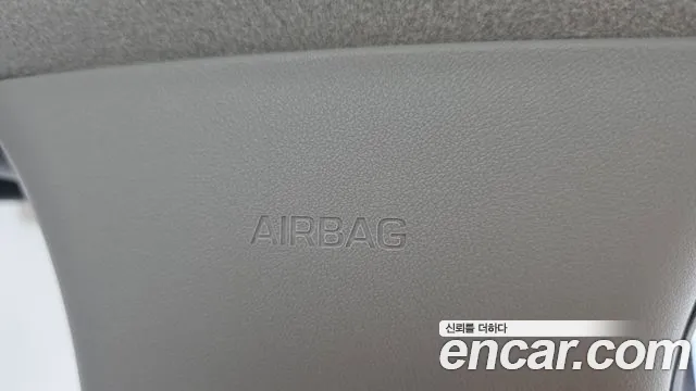 Kia Niro — Фото автомобиля 29