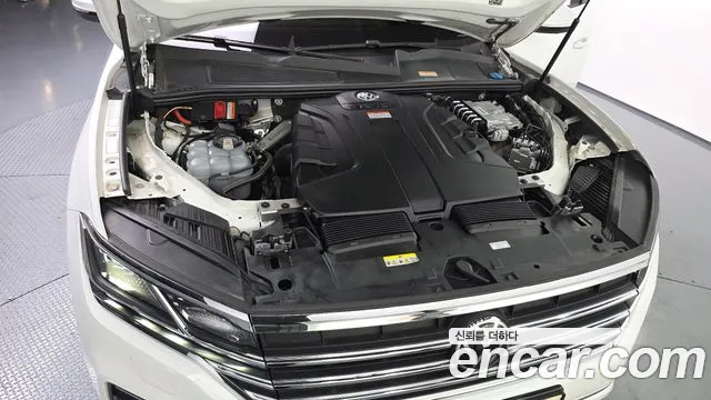 Volkswagen Touareg Touareg 3 поколение 3.0 TDI Prestige — Фото автомобиля 6