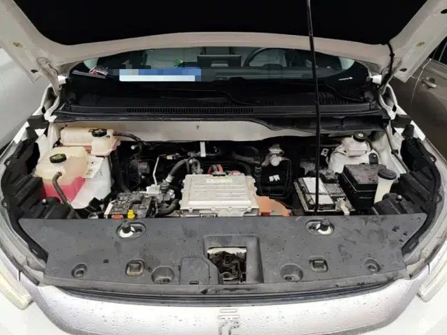 BYD Yuan Pro — Фото автомобиля 19