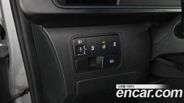 Hyundai Staria — Фото автомобиля 24