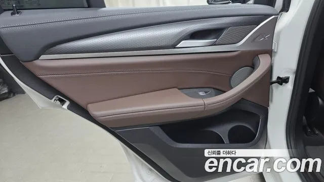 BMW X4 xDrive20i M Sport Pro Special Edition — Фото автомобиля 22