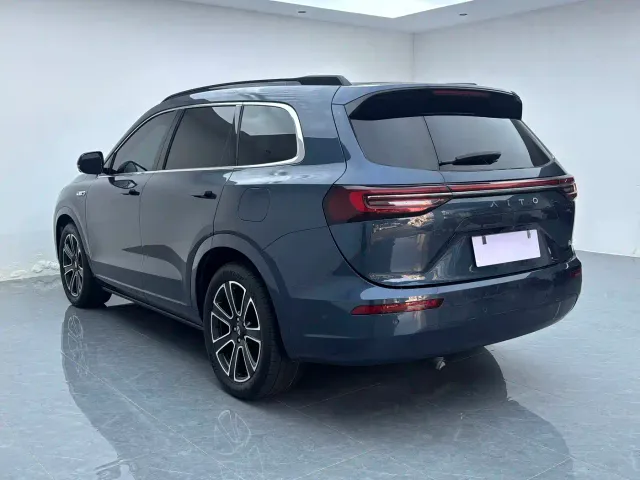 Aito M7 — Фото автомобиля 9