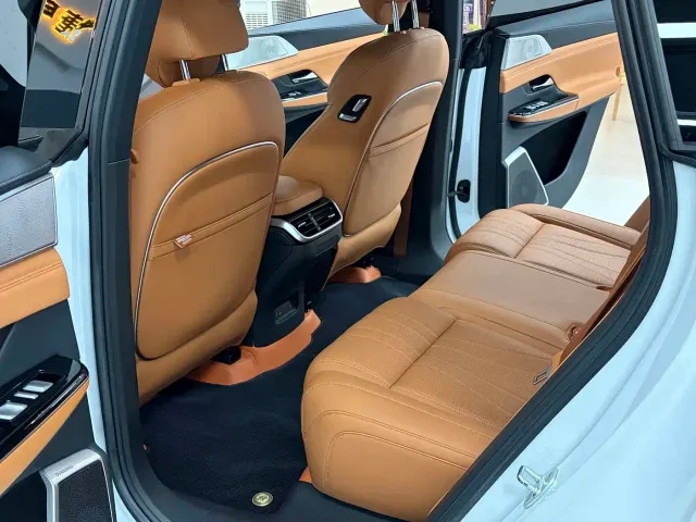 Xpeng G9 — Фото автомобиля 6