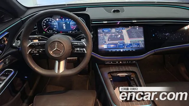 Mercedes-Benz E-Class — Фото автомобиля 12