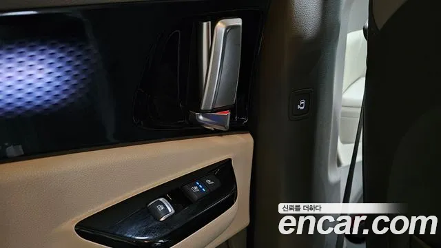 Kia Canival Carnival 4 поколение Дизель 7 мест Signature — Фото автомобиля 19