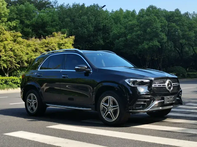 Mercedes-Benz GLE-Class — Фото автомобиля 3