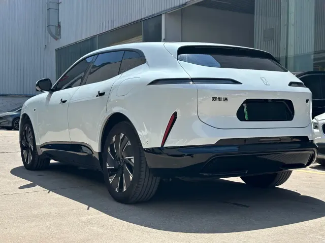 Avatr Avatr 07 2024 Max Pure Electric — Фото автомобиля 8