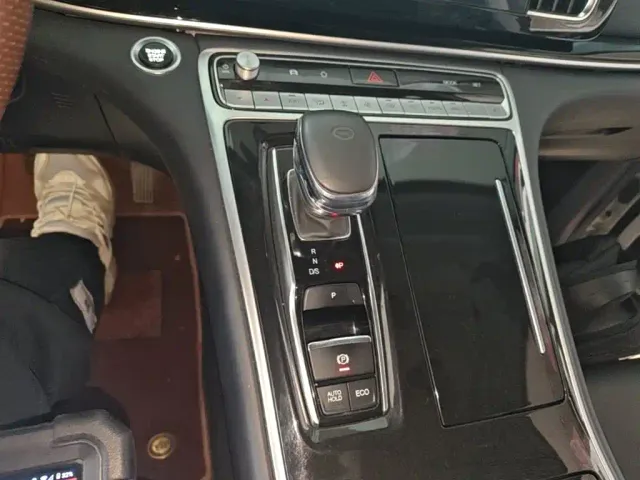 GAC Trumpchi M8 — Фото автомобиля 13