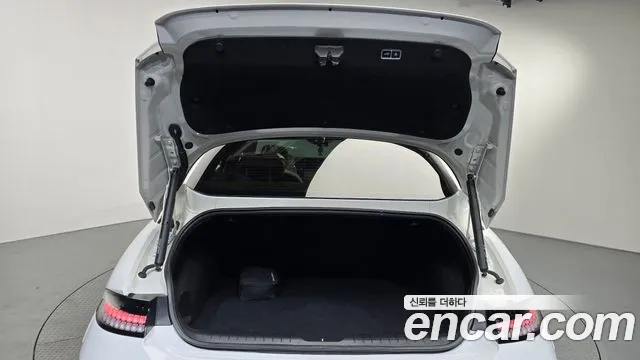 Hyundai Ioniq 6 — Фото автомобиля 19
