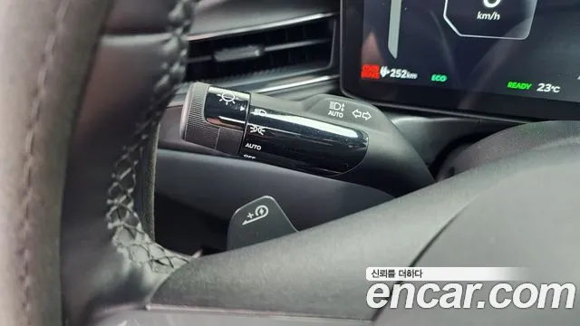 Kia EV9 — Фото автомобиля 30