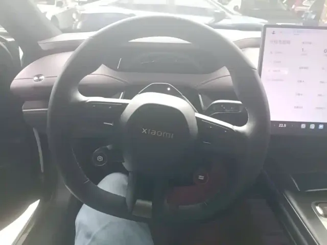 Xiaomi SU7 — Фото автомобиля 10