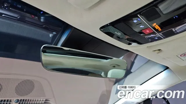 Hyundai Grandeur Grandeur (GN7) 2.5 Бензин 2WD — Фото автомобиля 30