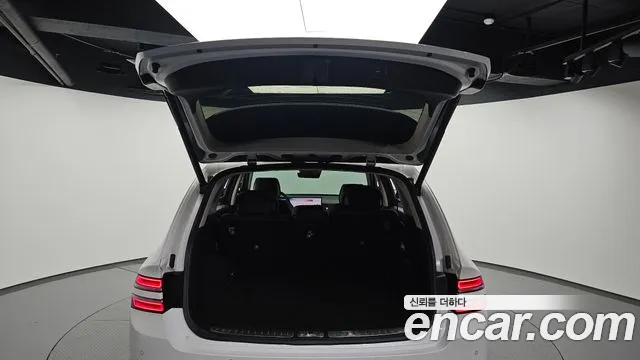 Genesis GV80 — Фото автомобиля 27