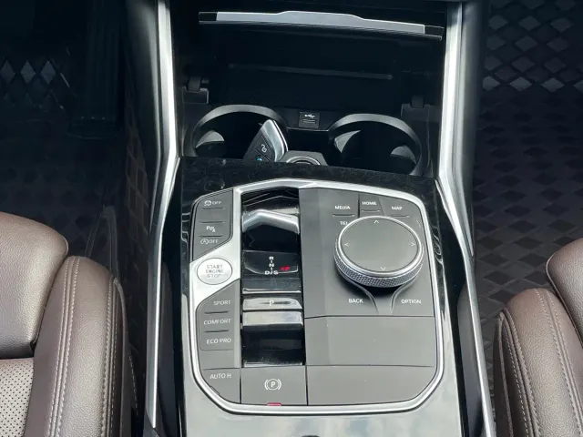 BMW 3 Series — Фото автомобиля 11
