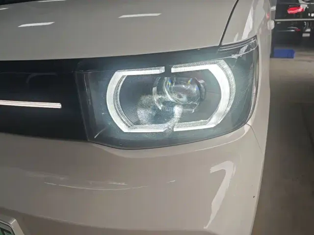 Wuling Hongguang Mini EV — Фото автомобиля 23