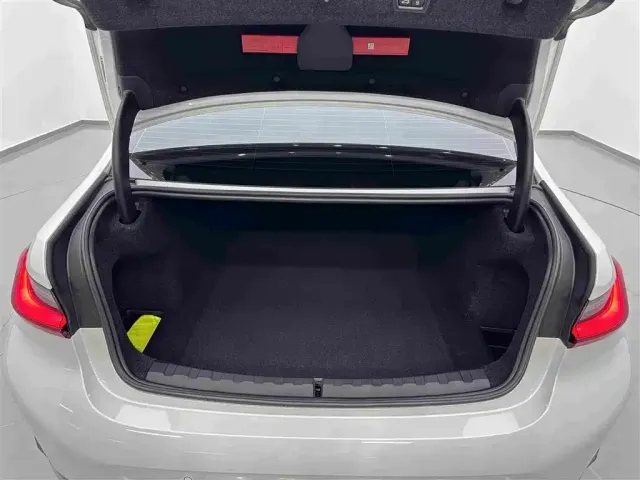 BMW 3 Series — Фото автомобиля 28