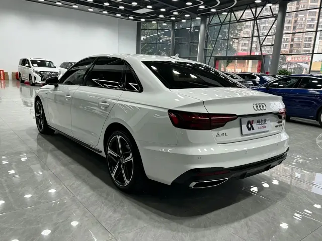 Audi A4L — Фото автомобиля 4