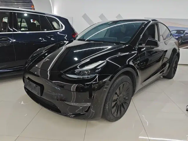 Фотография автомобиля — Tesla Model Y