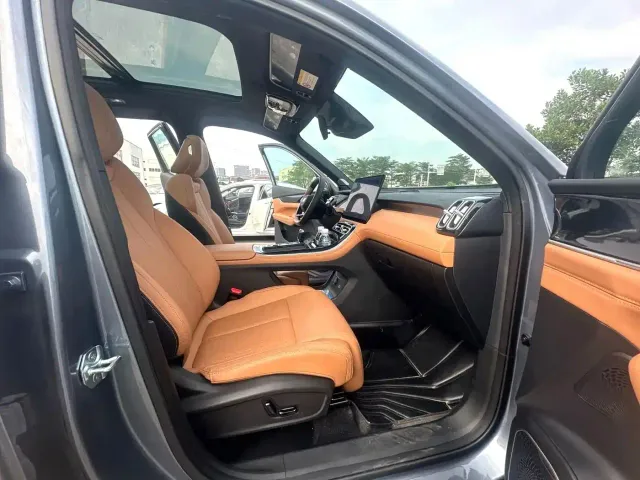 Geely Boyue L — Фото автомобиля 4
