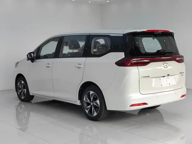 GAC Trumpchi M6 — Фото автомобиля 4