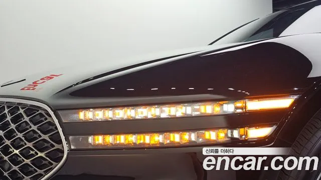 Genesis G90 Бензин 3.5 турбо AWD — Фото автомобиля 22