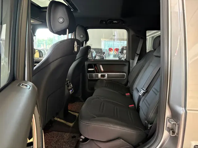 Mercedes-Benz G-Class — Фото автомобиля 11